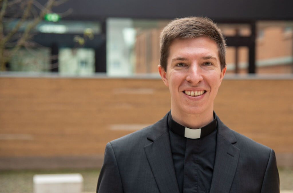 Dominik Riedl empfängt Pries­ter­weihe am 01.10.2022